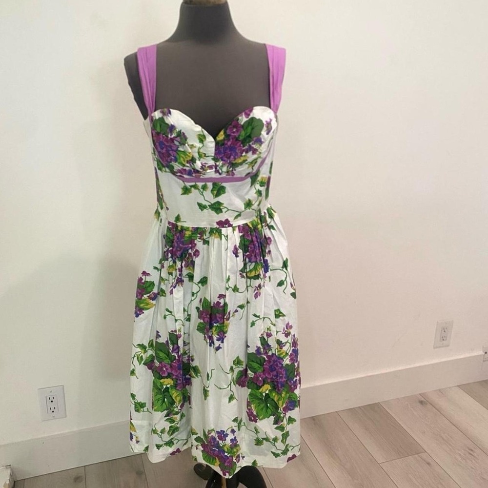 etsey Johnson Gorgeous pin up style 1950's dress